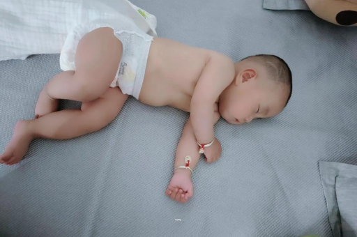 松原怀孕肚子撑的难受
